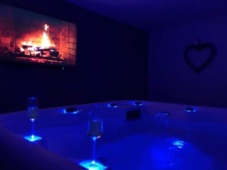 Spa Du Petit Manoir Hebuterne ภายนอก รูปภาพ